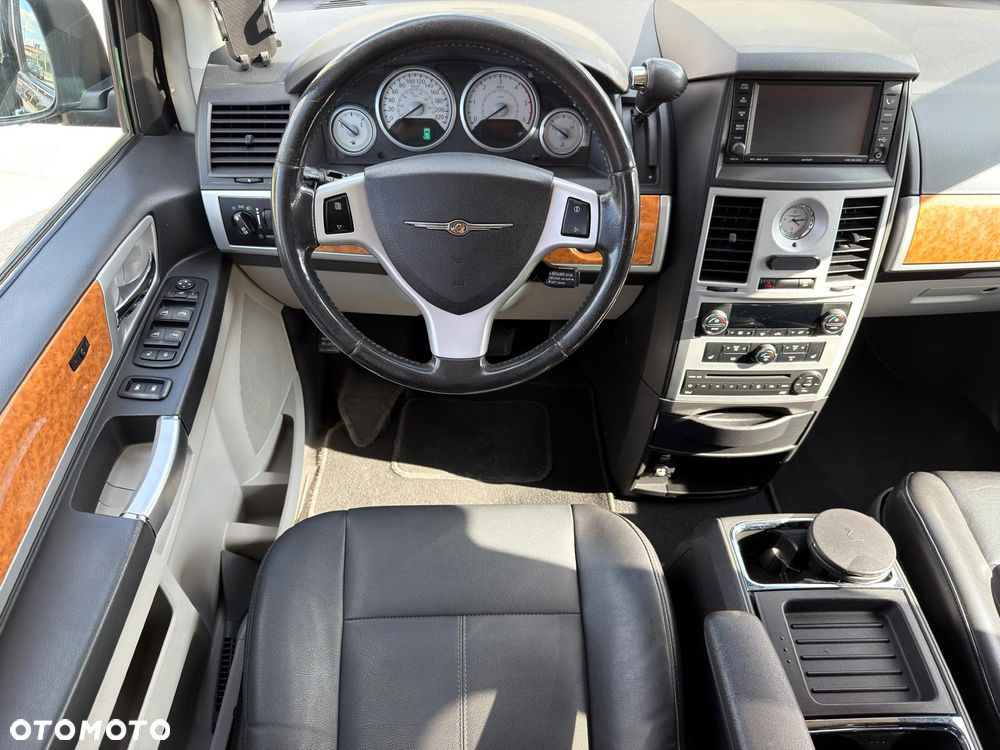 Chrysler Grand Voyager 2.8 CRD Limited - 10