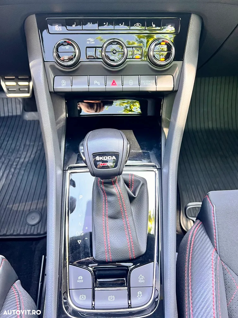 Skoda Kodiaq 2.0 TSI 4X4 DSG RS - 30