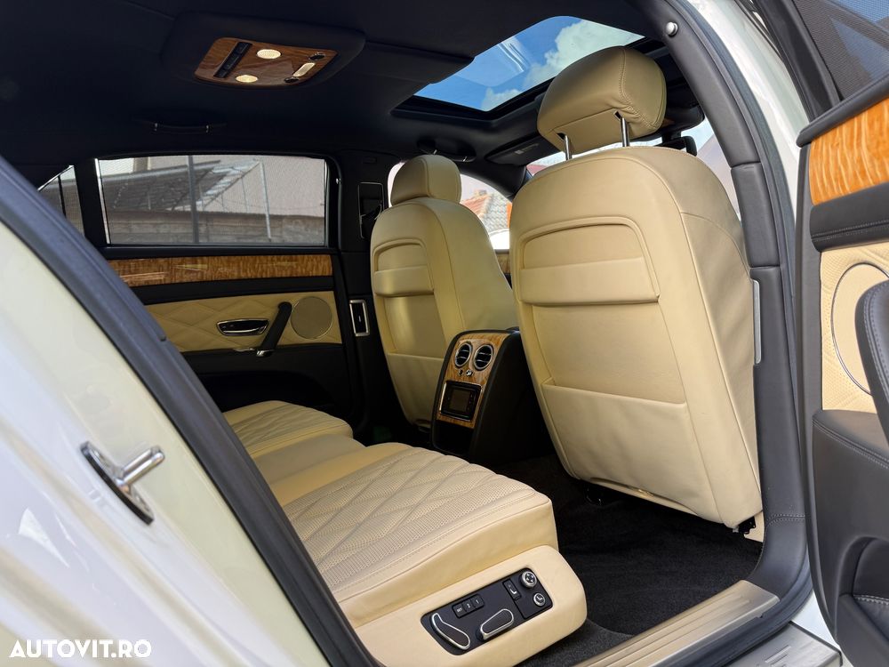 Bentley Flying Spur V8 S Mulliner - 12