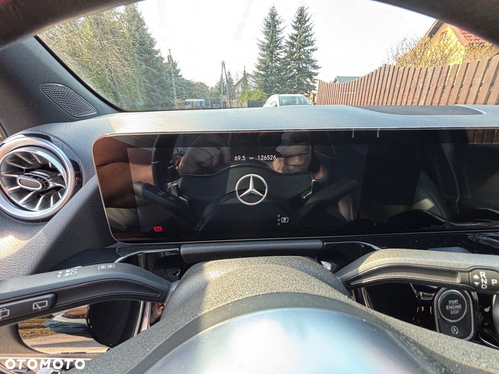 Mercedes-Benz GLA 200 7G-DCT AMG Line - 10