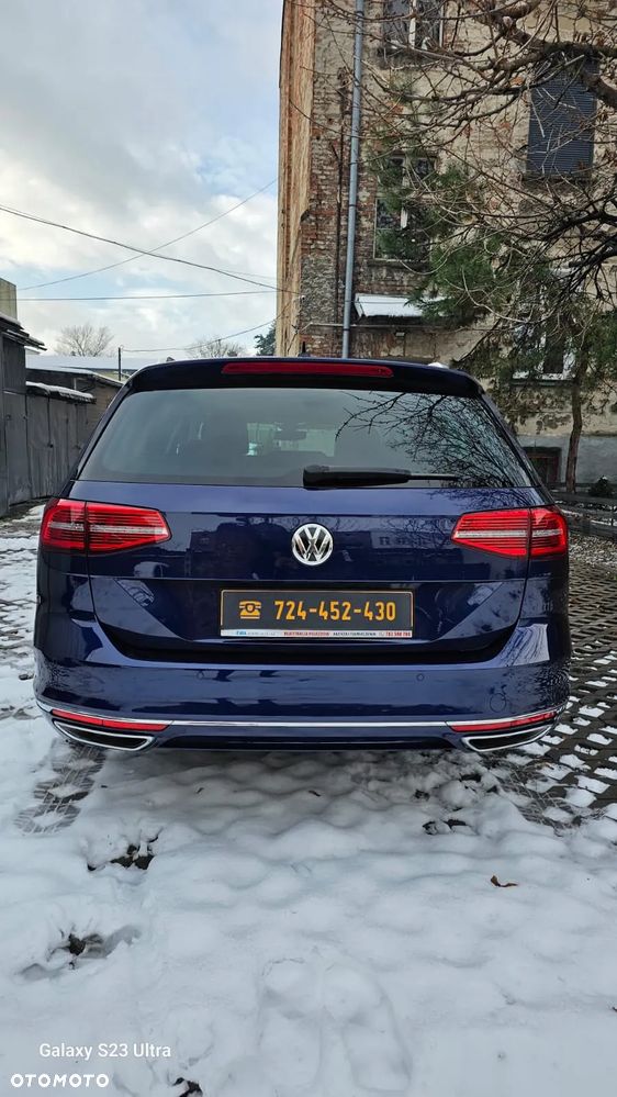 Volkswagen Passat 2.0 TSI 4Mot Highline DSG - 25
