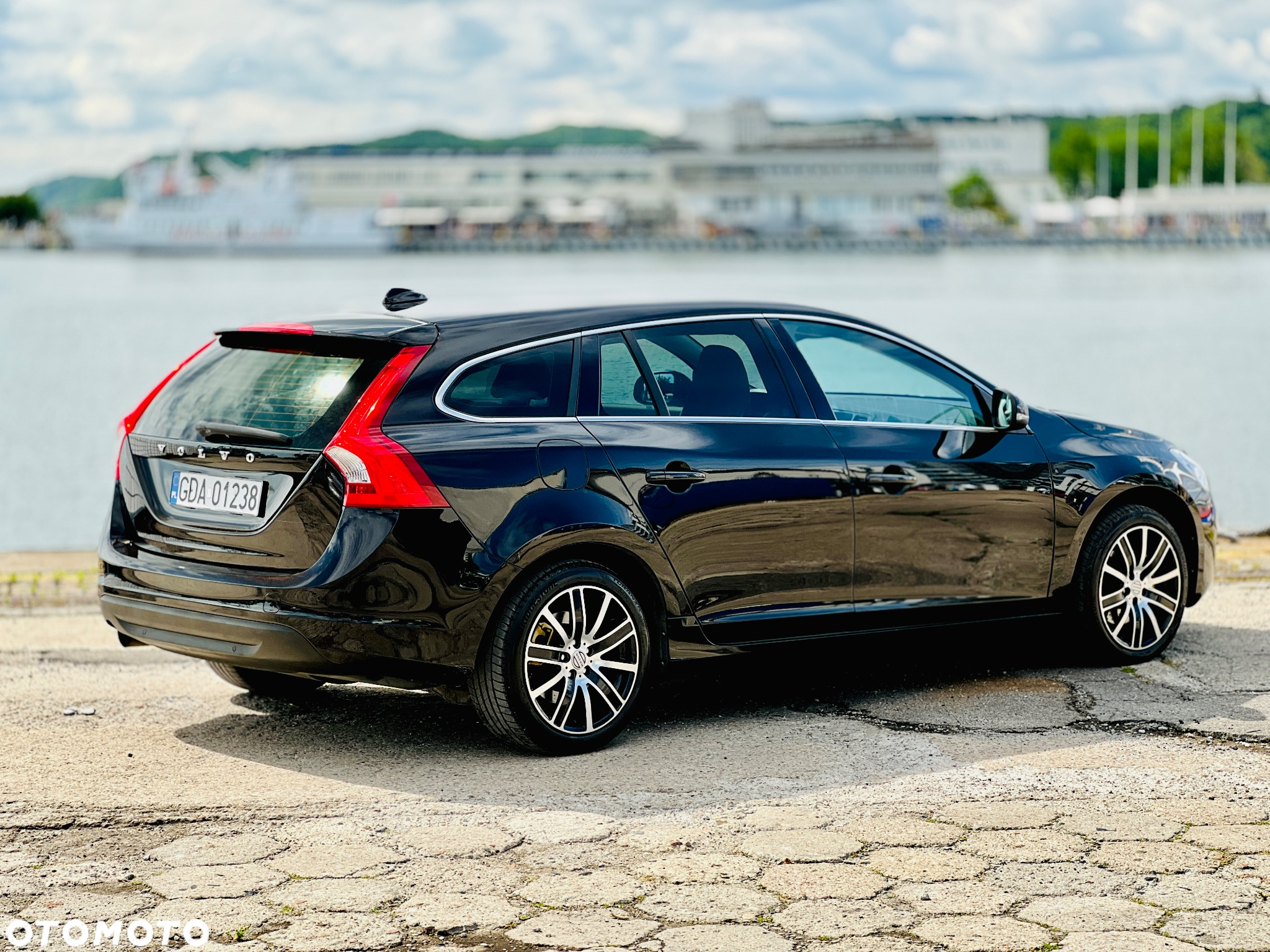 Volvo V60 - 15