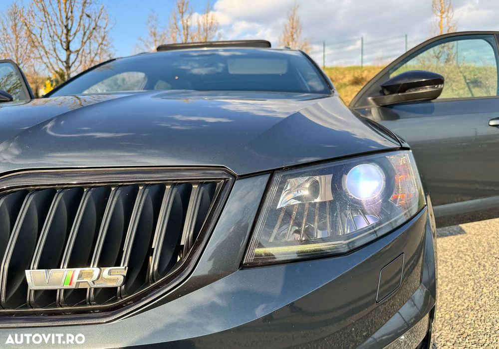 Skoda Octavia 2.0 TDI DSG RS - 5