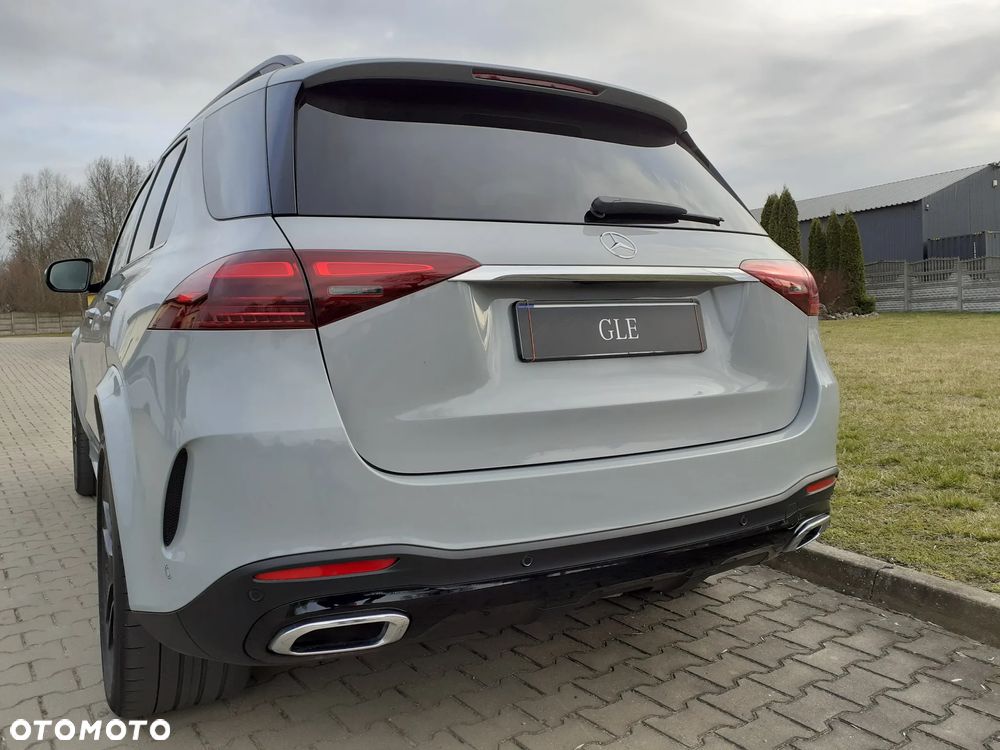 Mercedes-Benz GLE 300 d 4Matic 9G-TRONIC AMG Line - 10