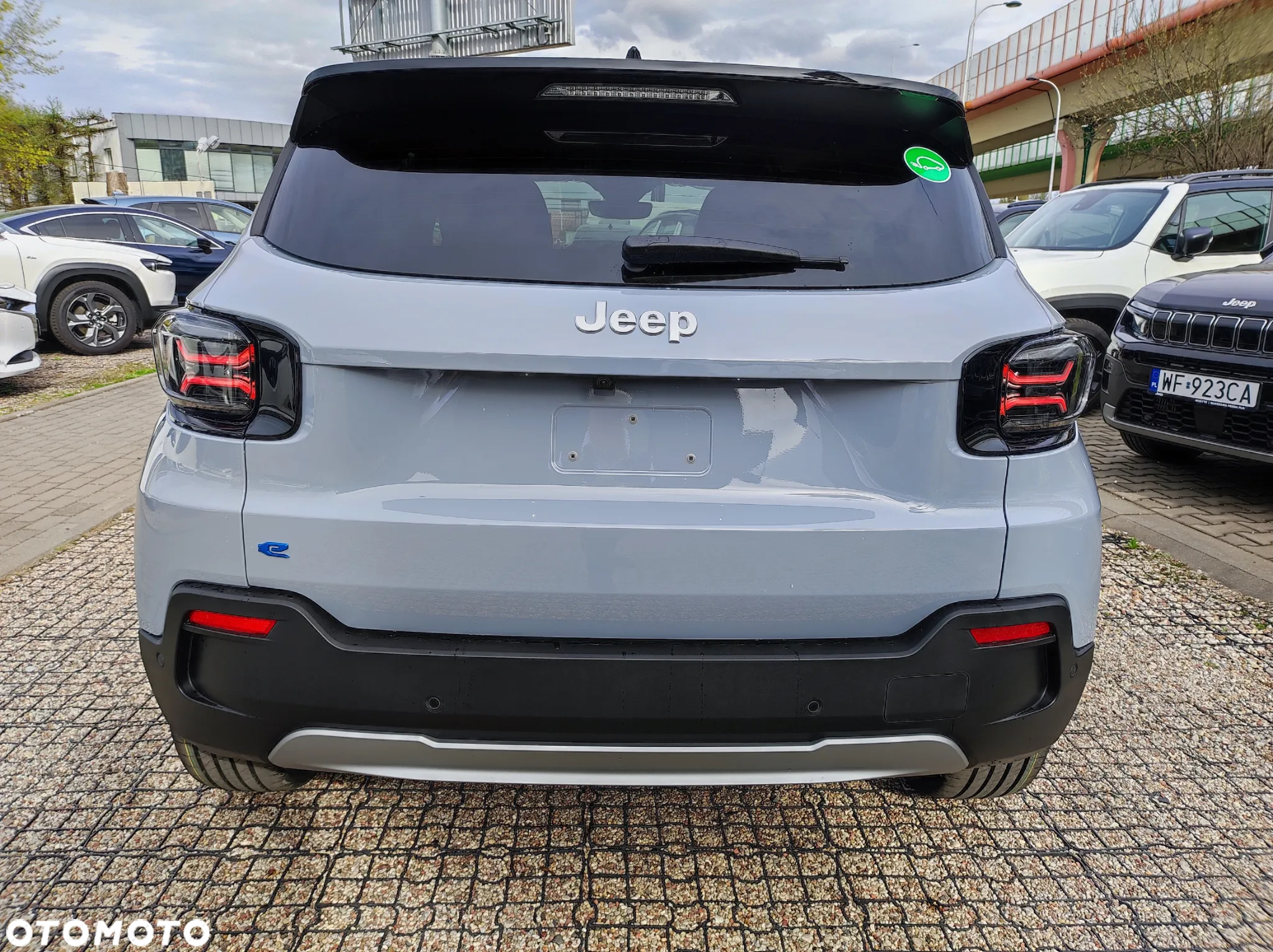 Jeep Avenger 54kWh Summit - 9