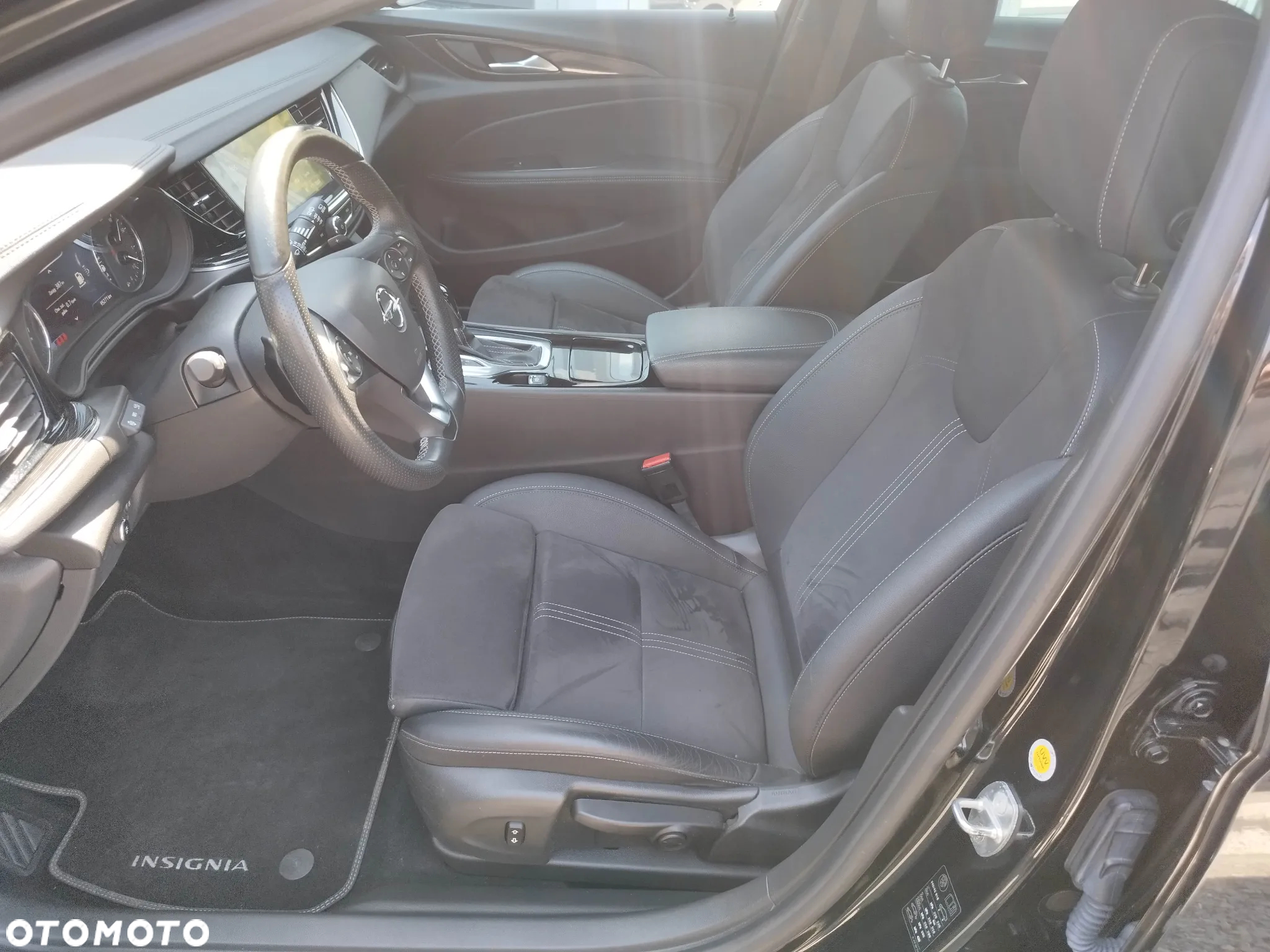 Opel Insignia Sports Tourer 2.0 Diesel Exclusive - 27
