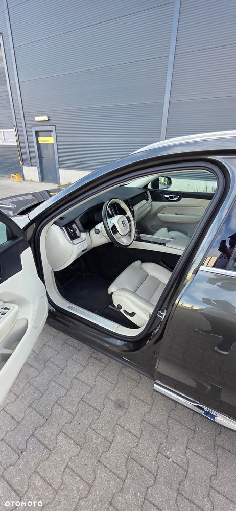 Volvo XC 60 D4 AWD Geartronic Inscription - 9