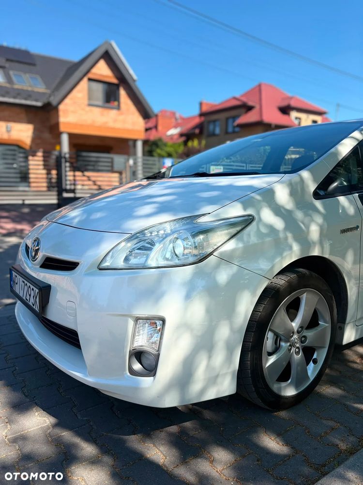 Toyota Prius - 5