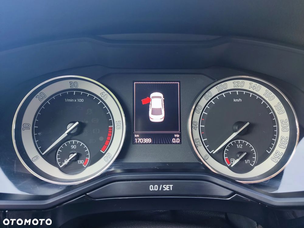 Skoda Superb 2.0 TDI L&K - 17