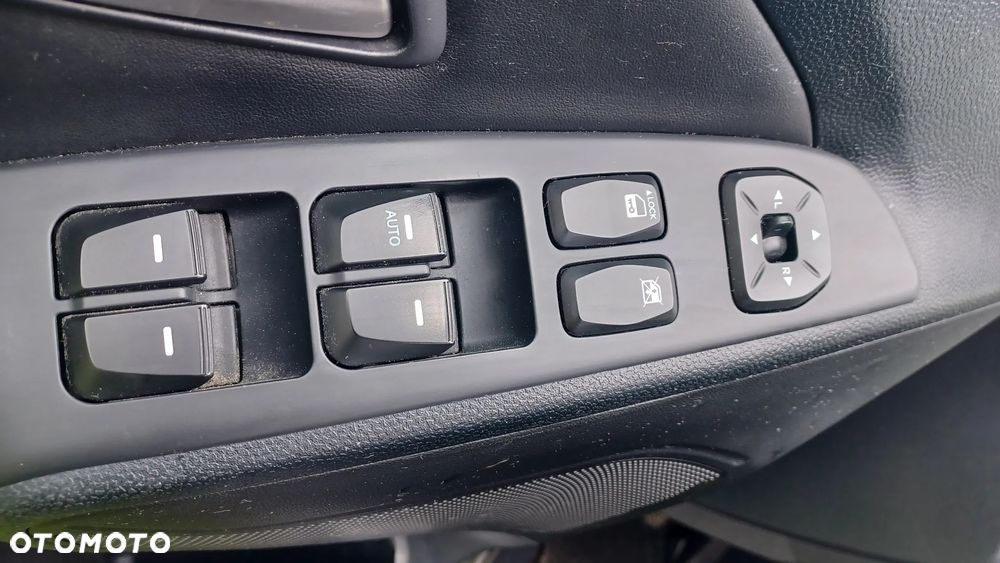 Hyundai ix35 1.6 2WD blue Style - 14