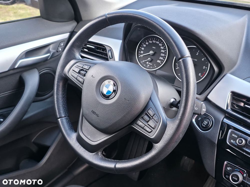 BMW X1 xDrive20d - 11