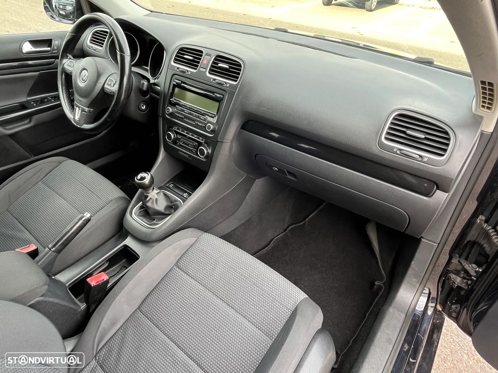 VW Golf Variant 1.6 TDi Confortline - 17