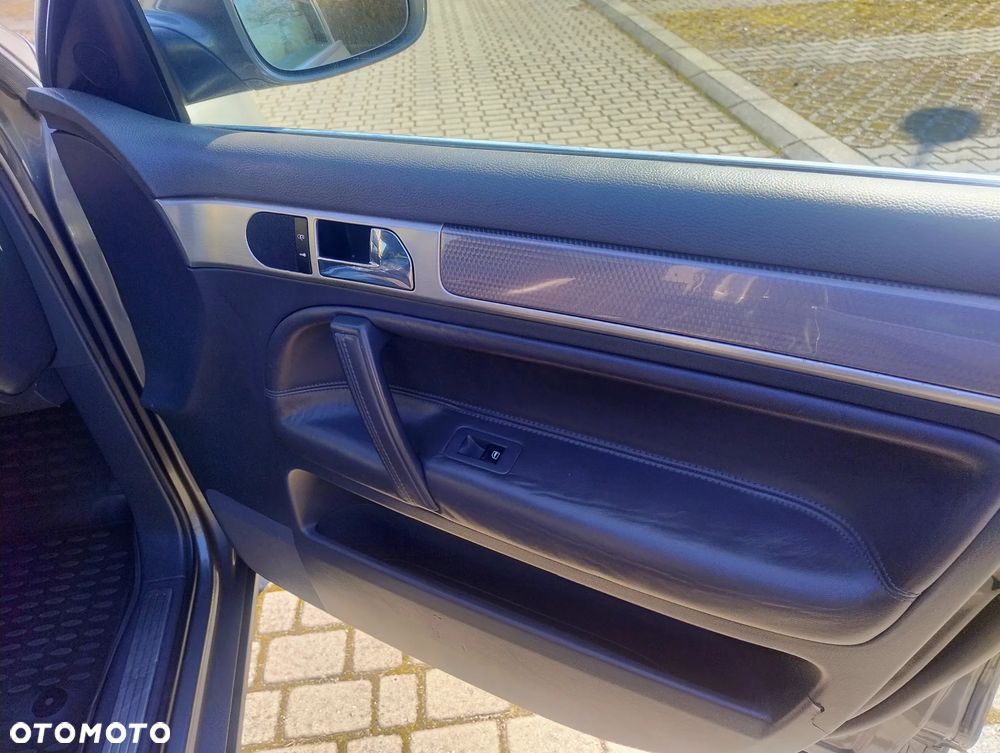 Volkswagen Touareg 5.0 V10 TDI DPF Automatik Exclusive Edition - 17