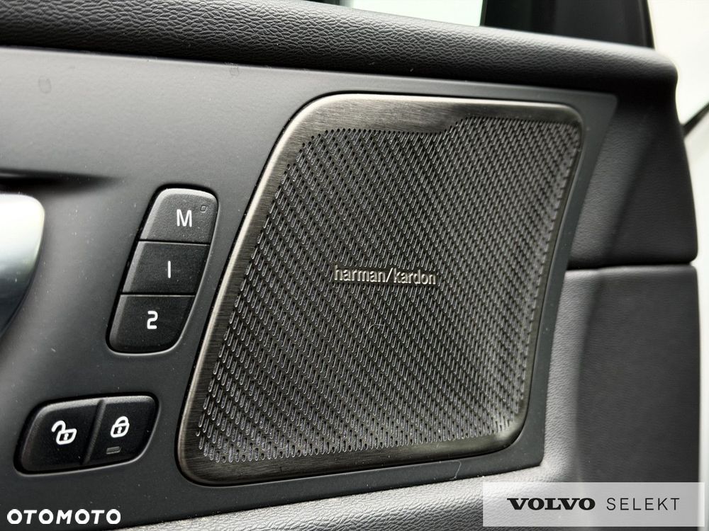 Volvo XC 60 - 21