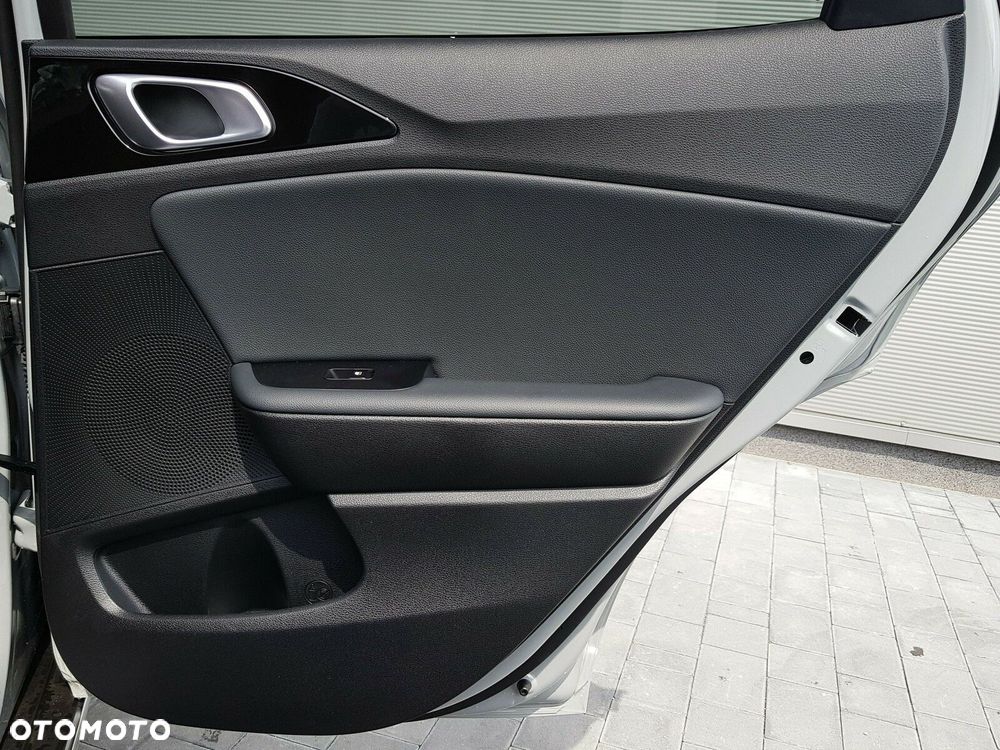 Kia XCeed 1.6 T-GDI Tribute DCT - 25