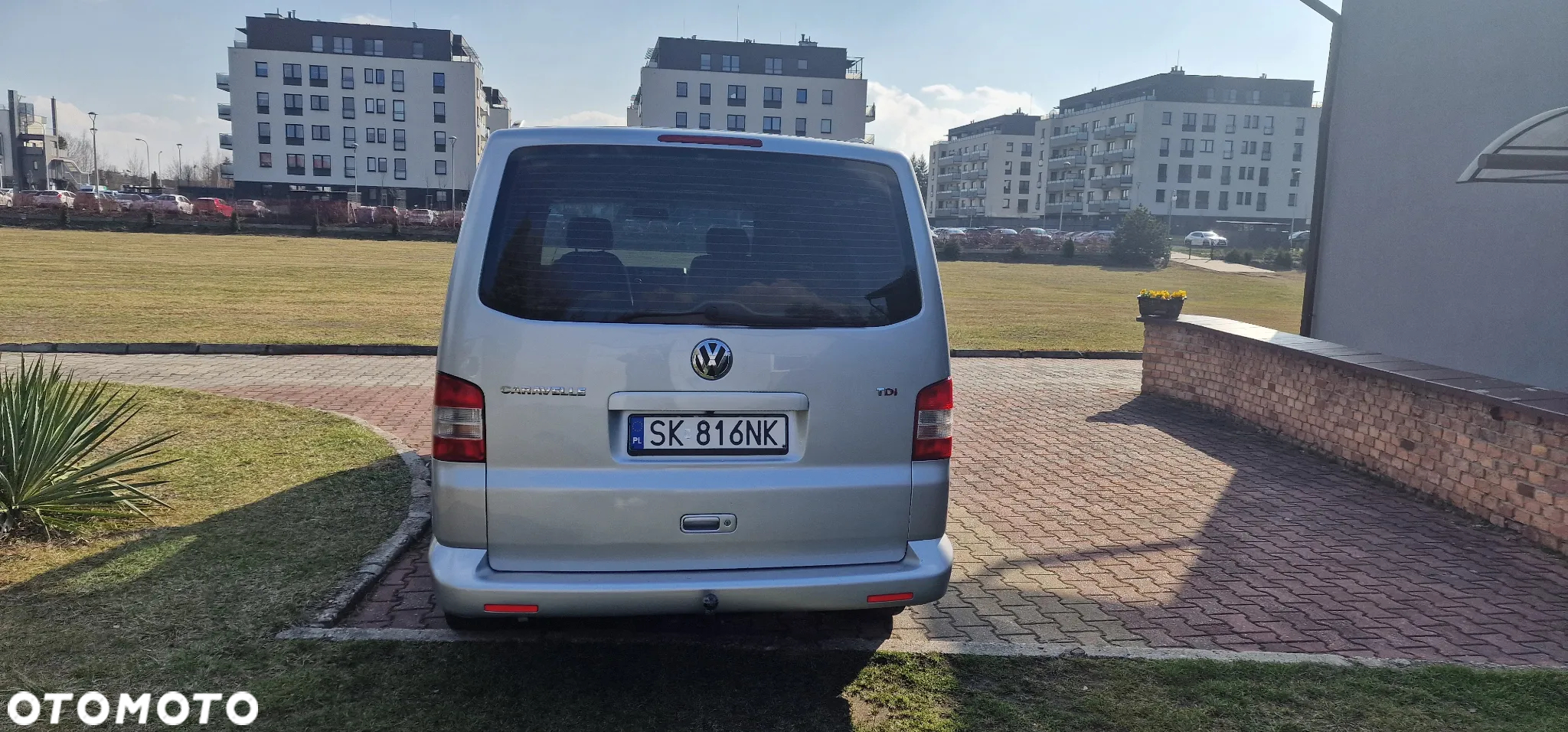 Volkswagen Caravelle - 10