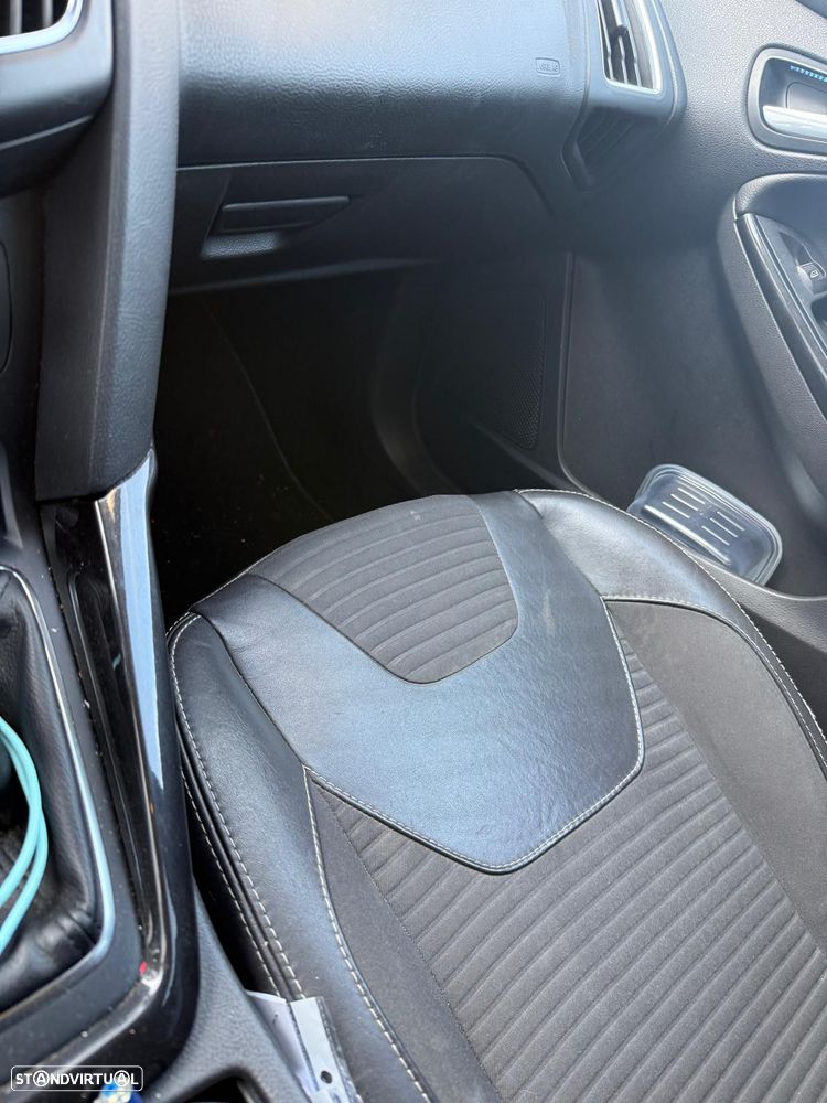 Ford Focus SW 1.5 TDCi Titanium - 6