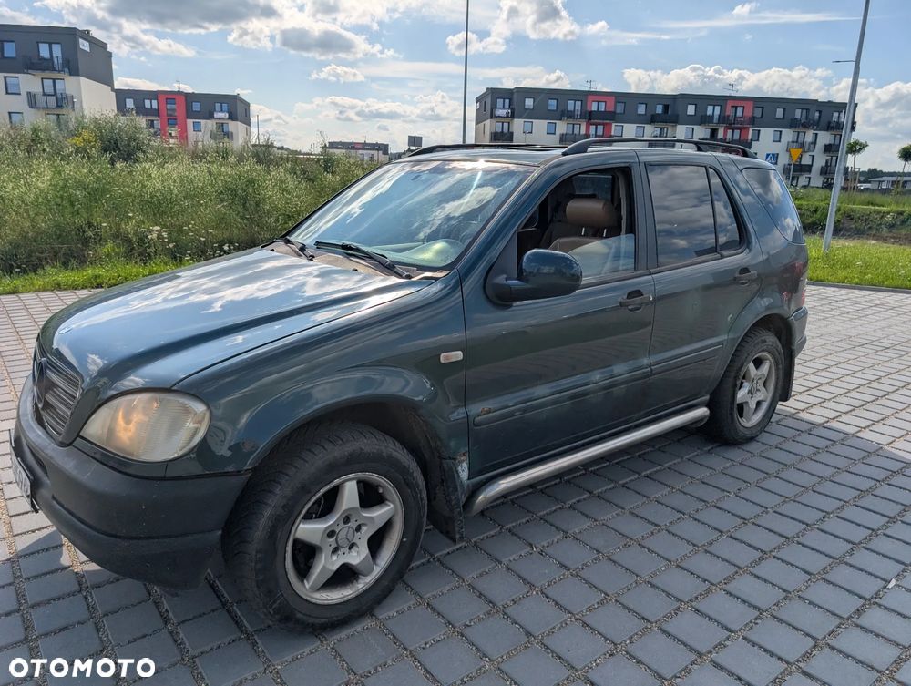 Mercedes-Benz ML 320 - 6
