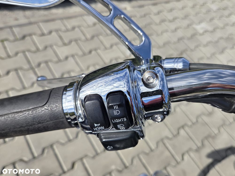 Harley-Davidson Softail Heritage Classic - 30