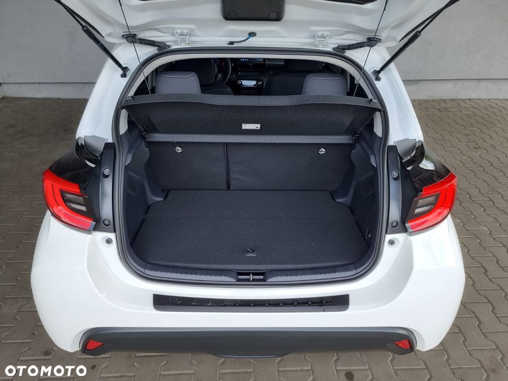 Toyota Yaris Hybrid 1.5 Style - 9
