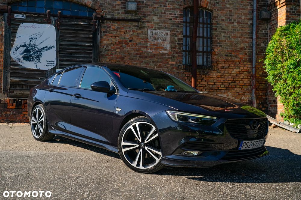 Opel Insignia 2.0 CDTI 4x4 GSi S&S - 1