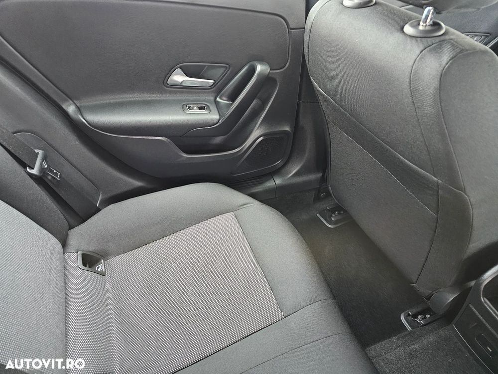 Mercedes-Benz A 180 7G-DCT Style - 13