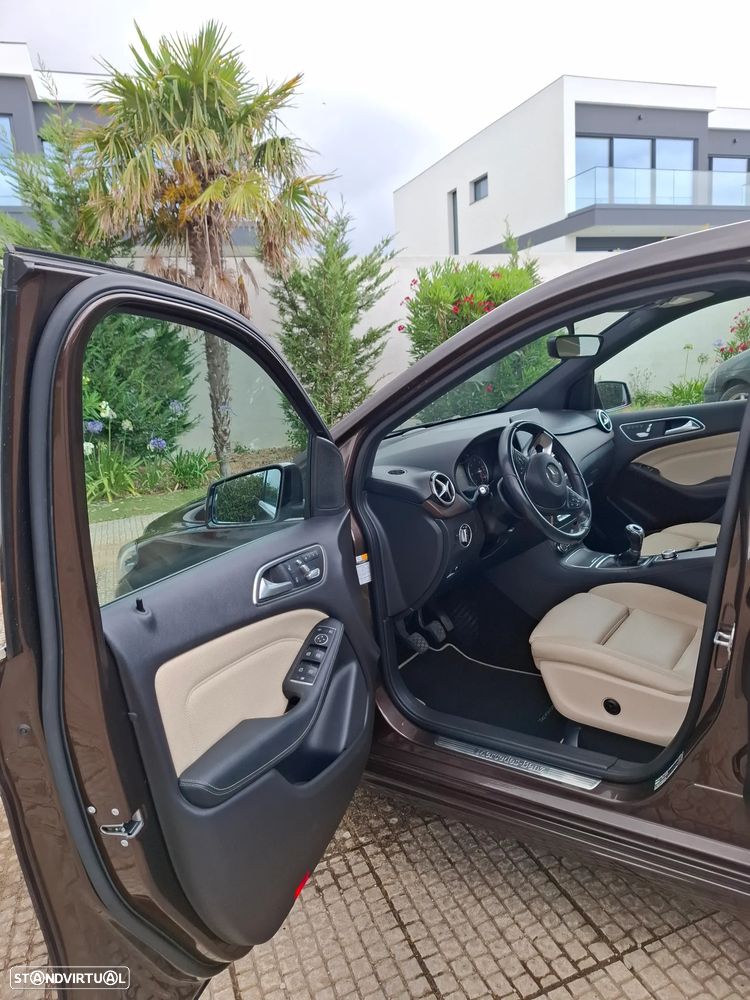 Mercedes-Benz B 180 d Urban - 6