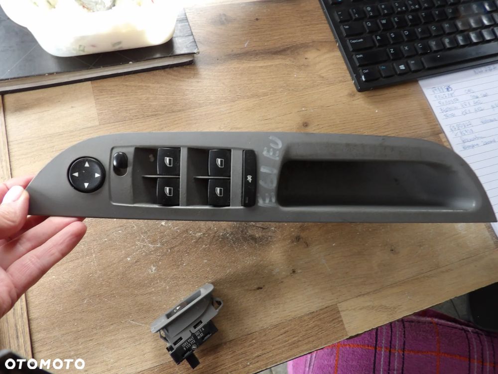 BMW - E61 - PANEL STEROWANIA SZYB - 9122110 - 3