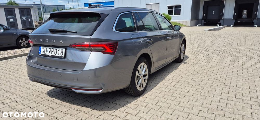 Skoda Octavia 2.0 TDI Selection DSG - 9