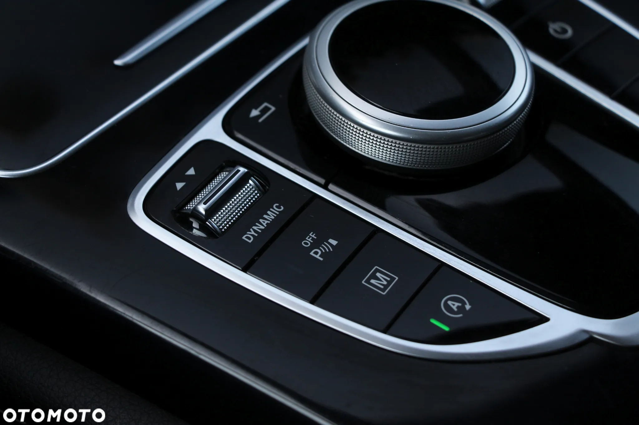 Mercedes-Benz GLC 220 d 4-Matic - 32
