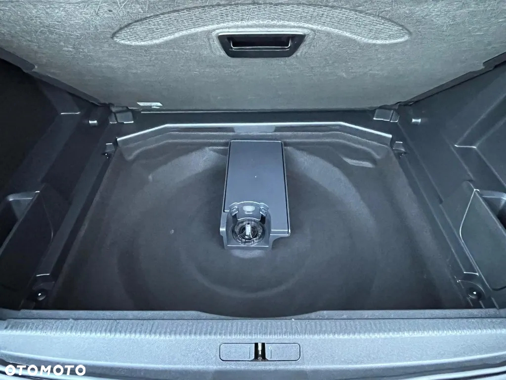 Peugeot 3008 1.2 PureTech Allure S&S - 38