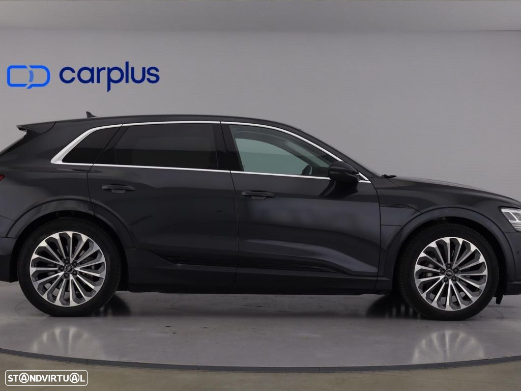 Audi Q8 e-Tron 55 quattro Advanced - 8