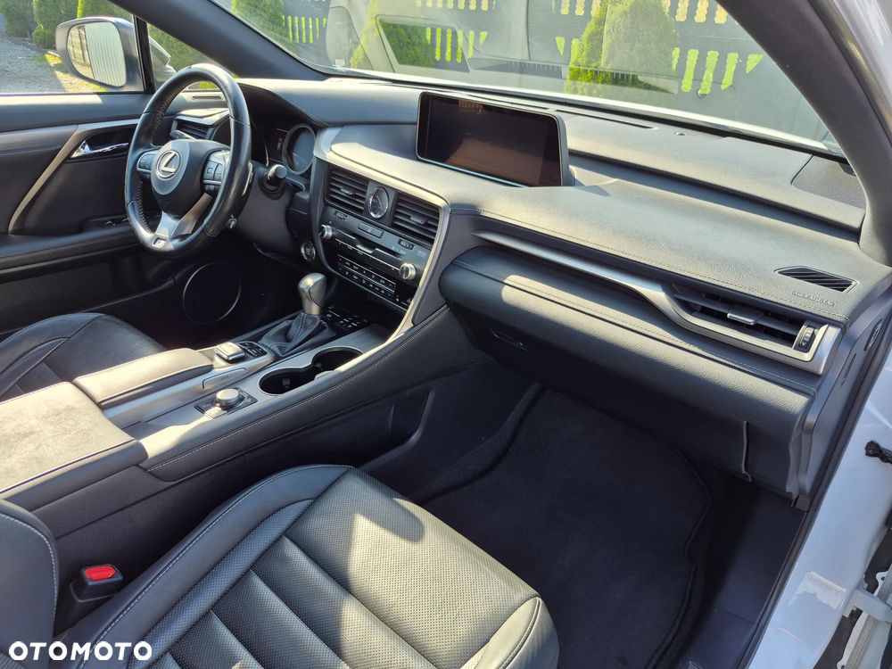Lexus RX 200t / 300 F Sport - 17
