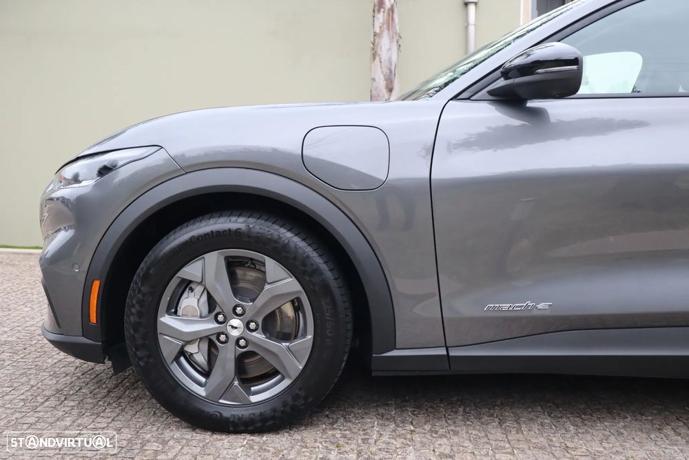 Ford Mustang Mach-E Standard - 9