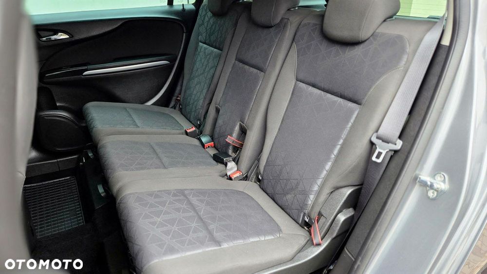 Opel Zafira 1.6 T 120 Lat S&S - 23