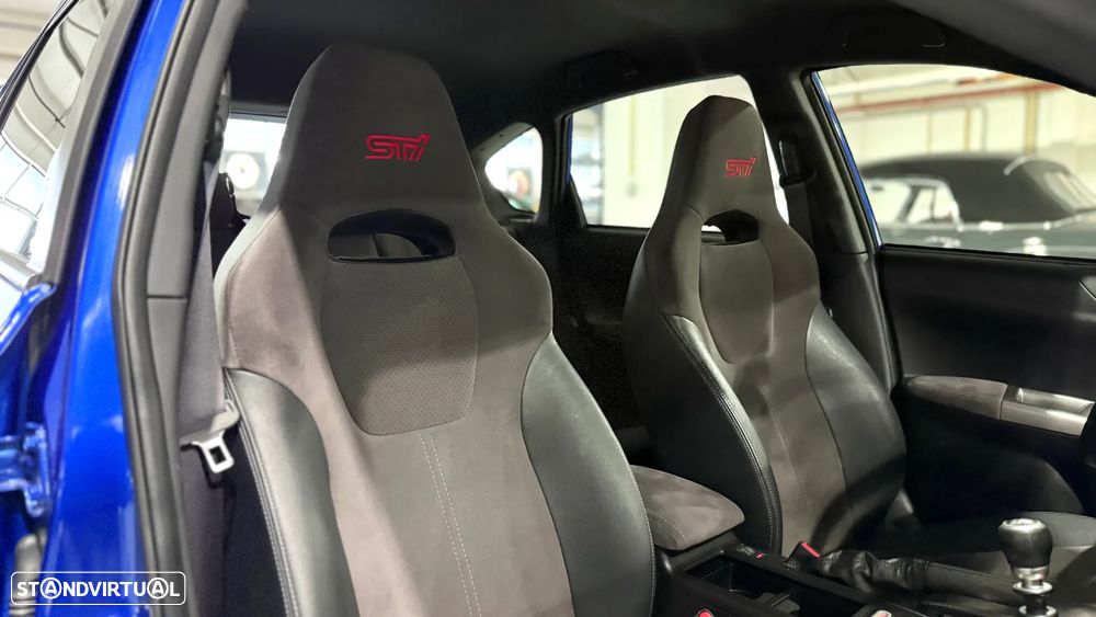 Subaru Impreza 2.5 WRX STi - 21