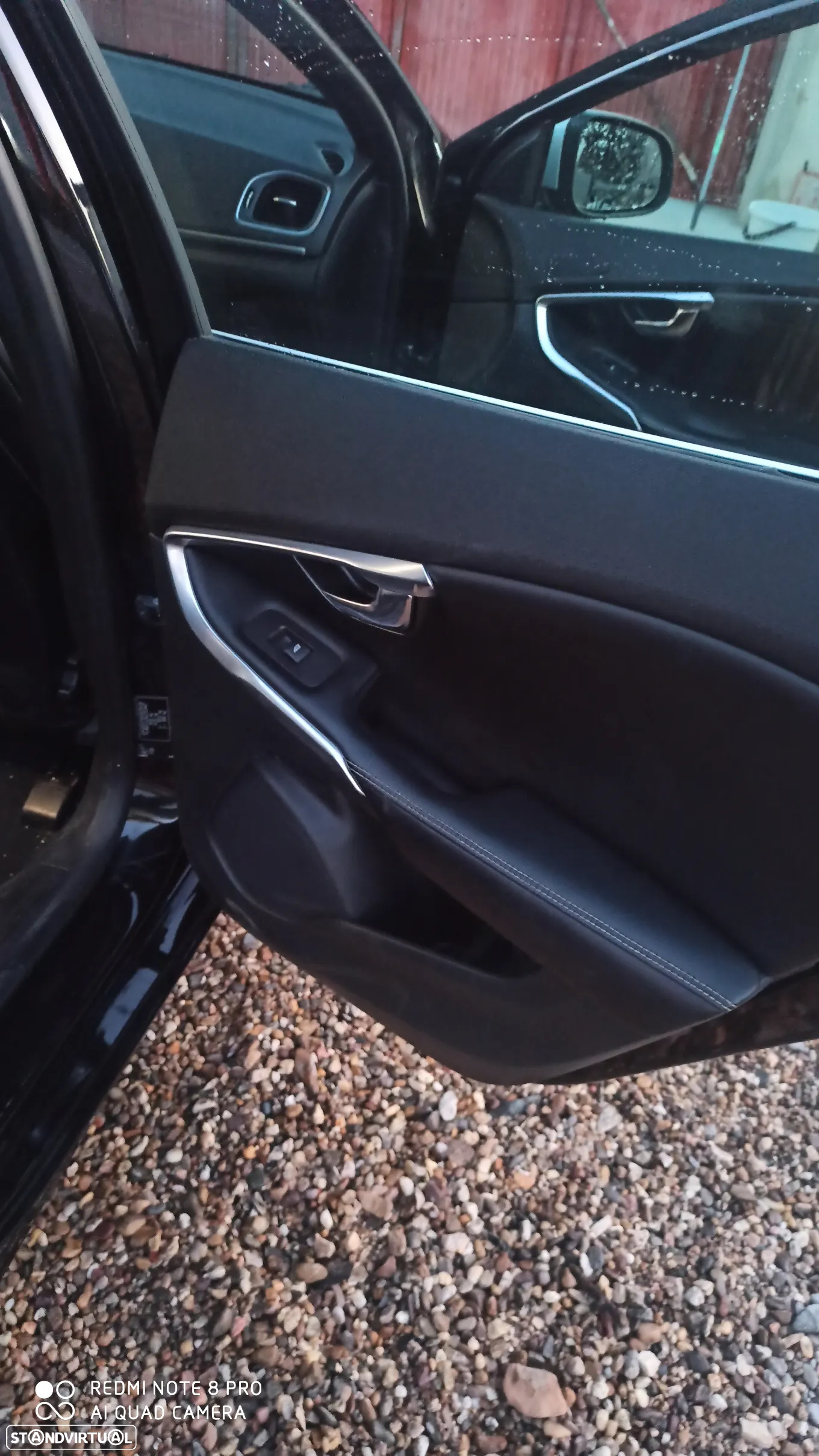 Volvo V40 2.0 D2 R-Design - 16