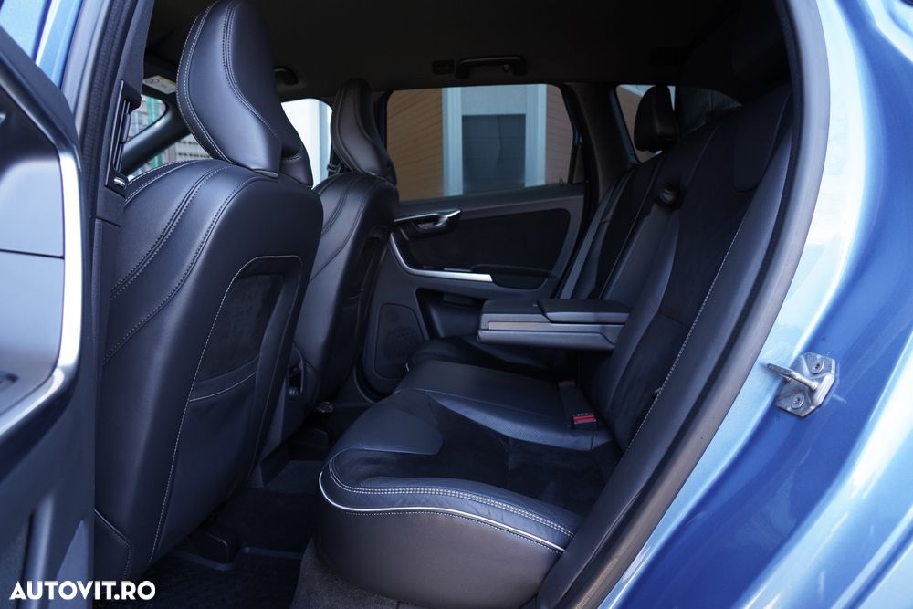 Volvo XC 60 D5 AWD Aut. Summum - 26