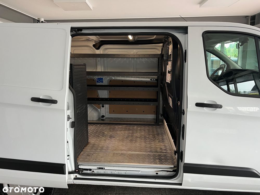 Ford Transit Custom - 19