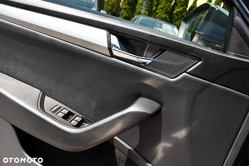 Skoda Superb 1.8 TSI DSG Style - 17