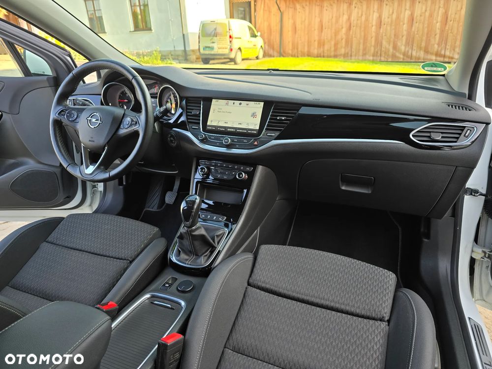 Opel Astra 1.4 Turbo Innovation - 14