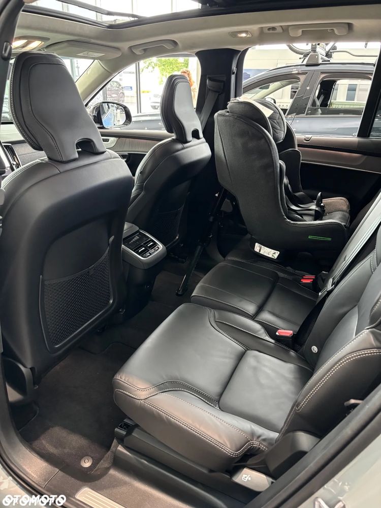 Volvo XC 90 B5 B AWD Ultra Dark 7os - 12