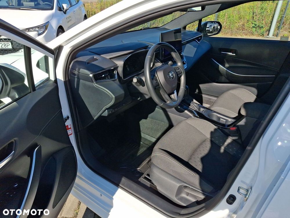 Toyota Corolla 1.8 Hybrid Comfort - 18