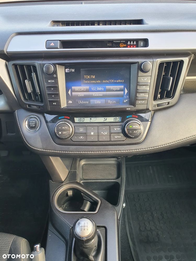 Toyota RAV4 2.0 Premium 4x4 - 12