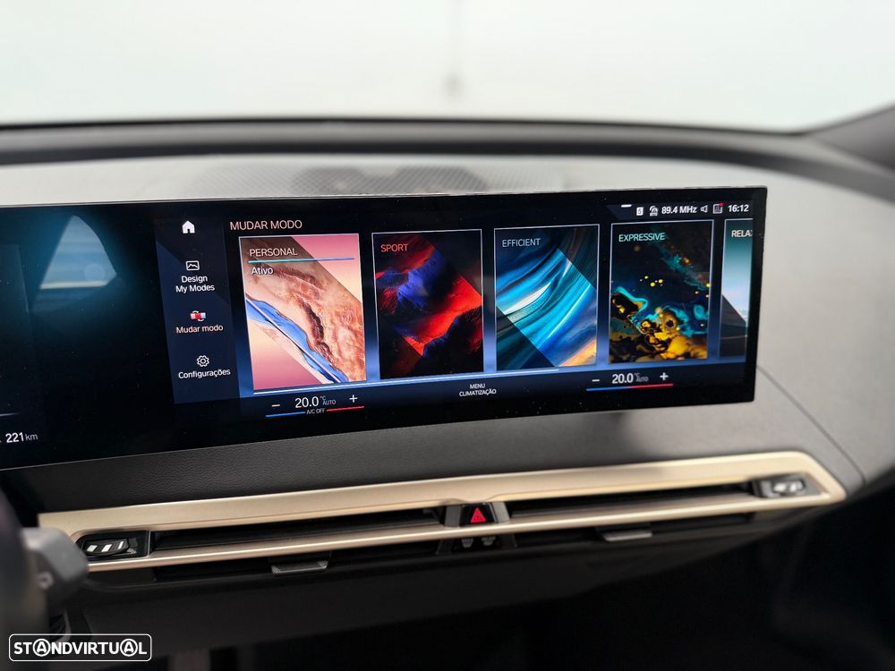 BMW iX xDrive 40 Pack Desportivo - 15