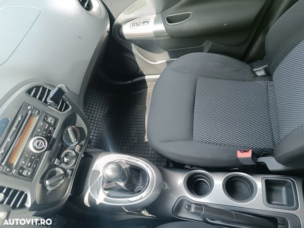 Nissan Juke - 8