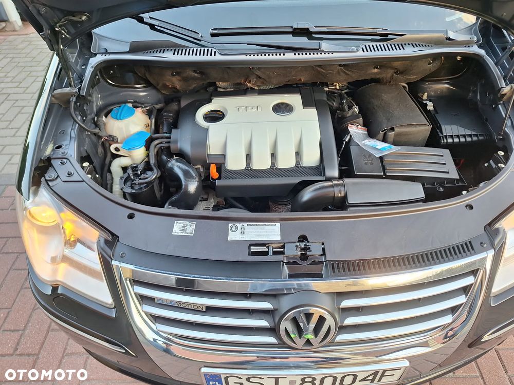 Volkswagen Touran 1.9 TDI DPF Highline - 35
