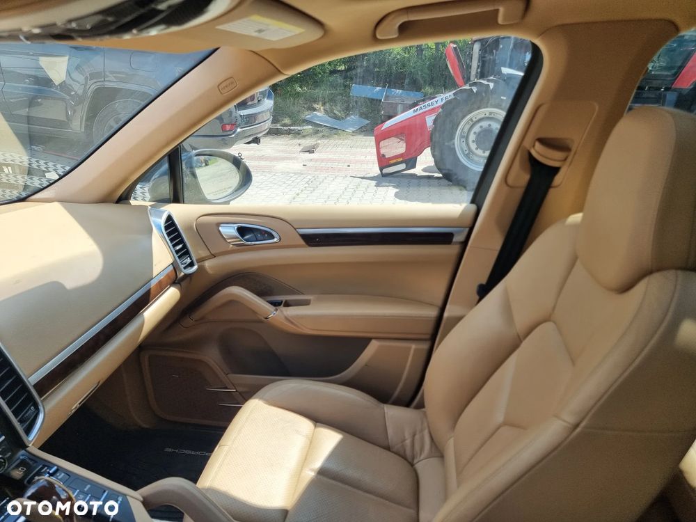 Porsche Cayenne Tiptronic S - 11
