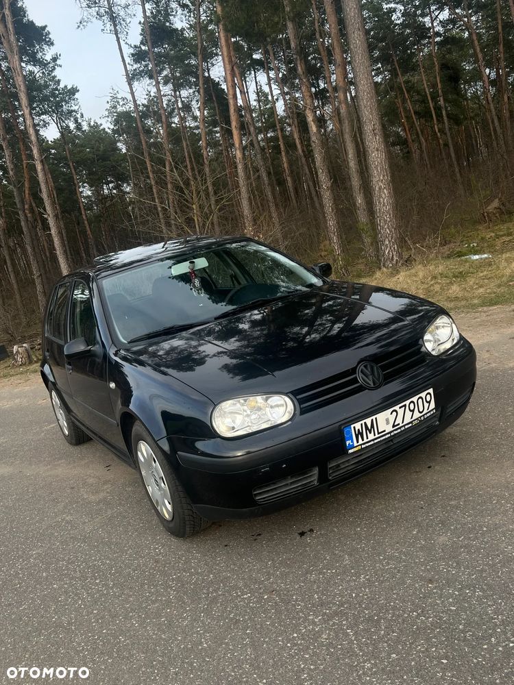 Volkswagen Golf 1.6 Comfortline - 3