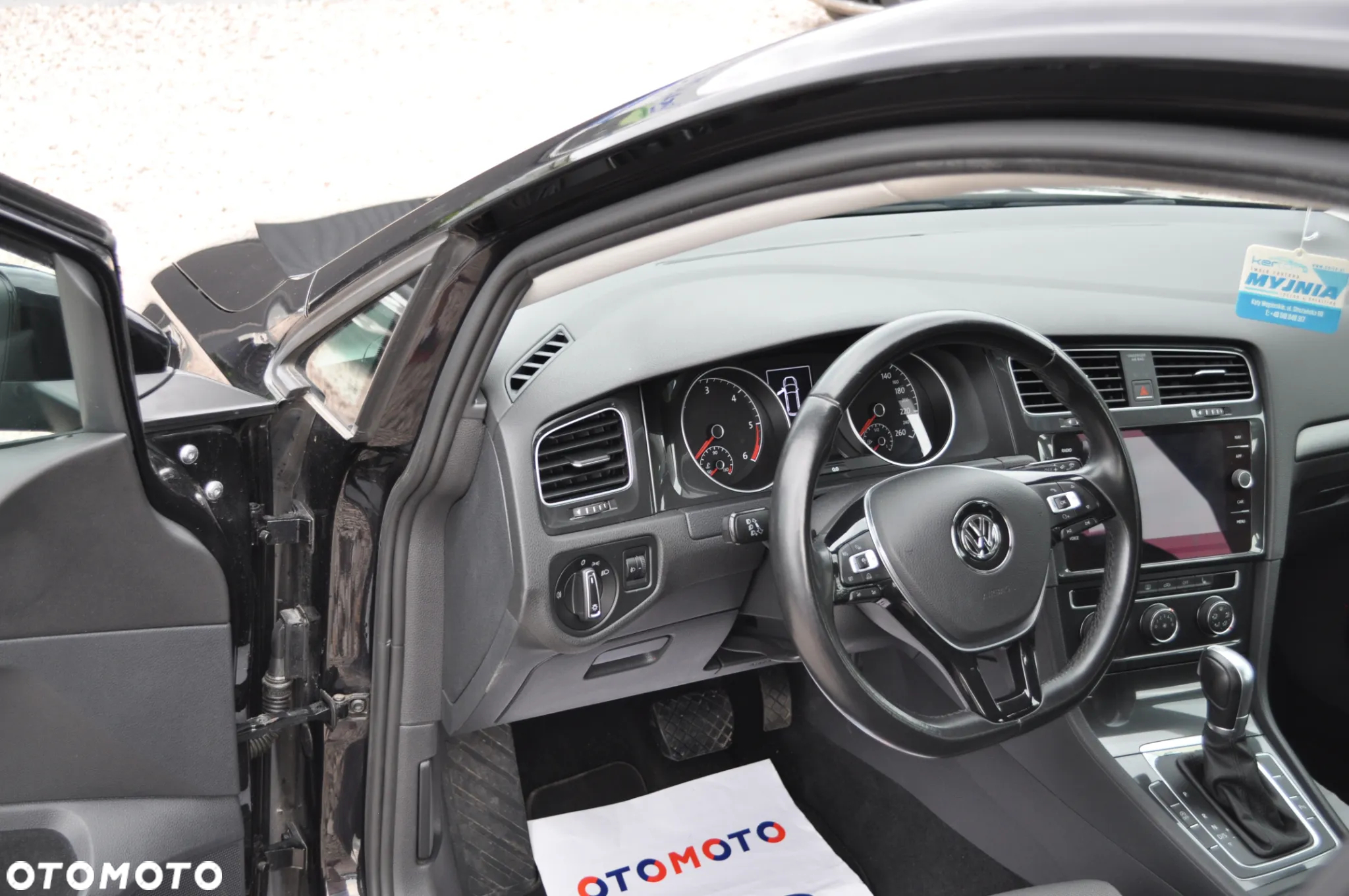 Volkswagen Golf Variant 2.0 TDI (BlueMotion Technology) DSG Comfortline - 16
